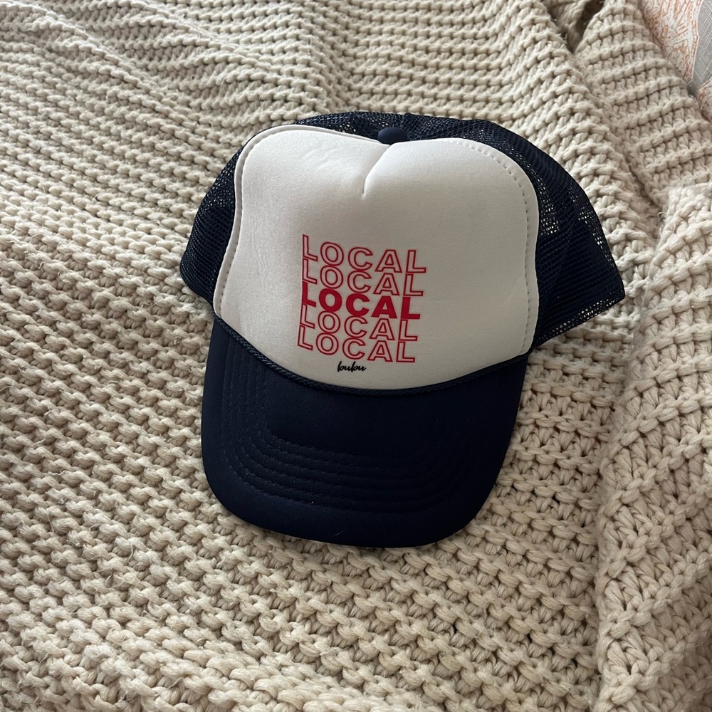Trucker hat